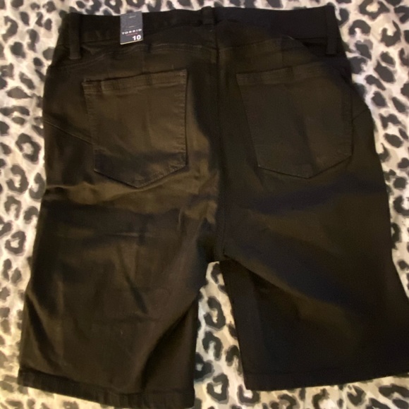 TORRID black distressed bermuda shorts - Picture 4 of 5